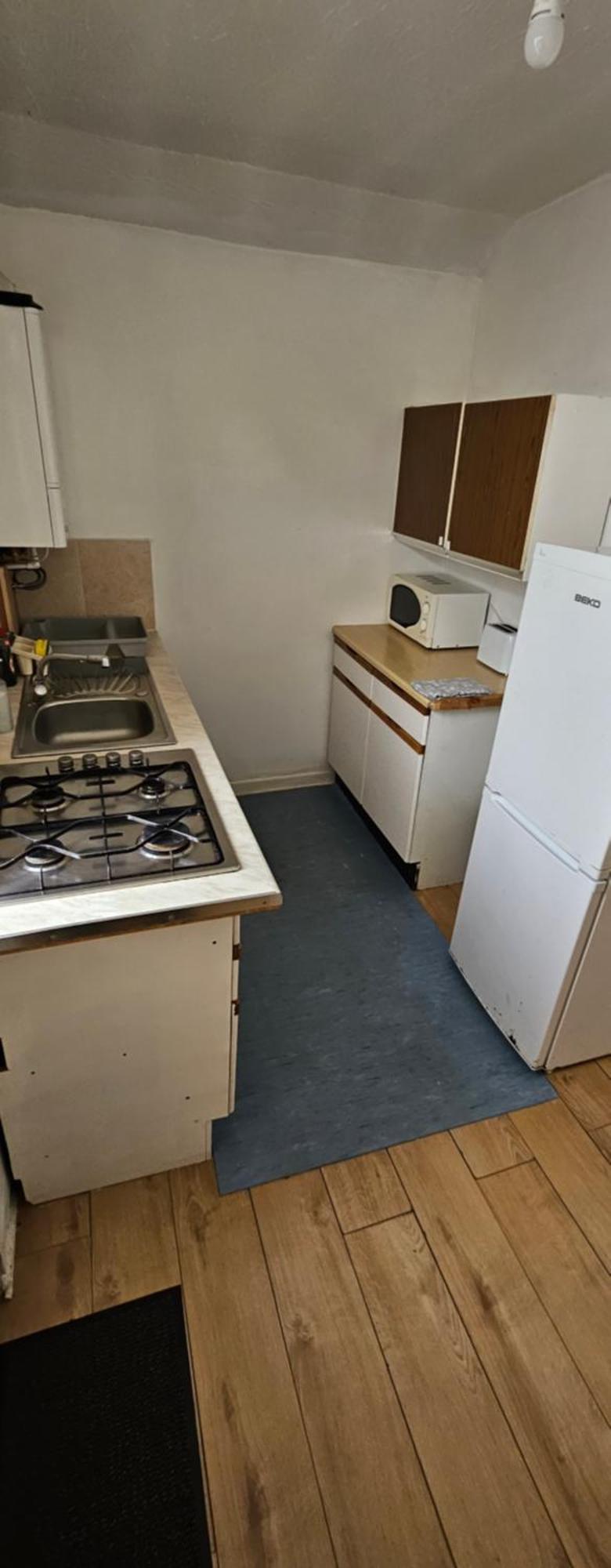 No Frills & Nothing Fancy 1 Bed Studio City Centre Кардиф Екстериор снимка